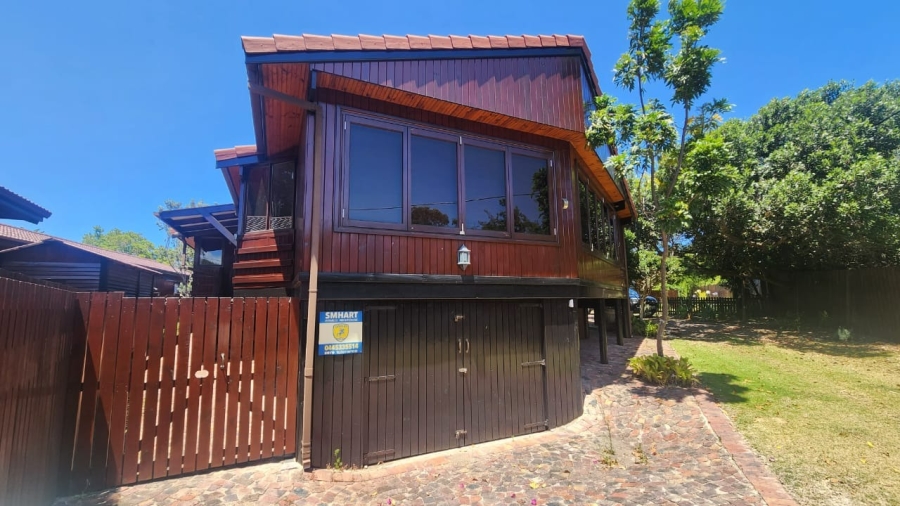 4 Bedroom Property for Sale in Keurboomstrand Western Cape